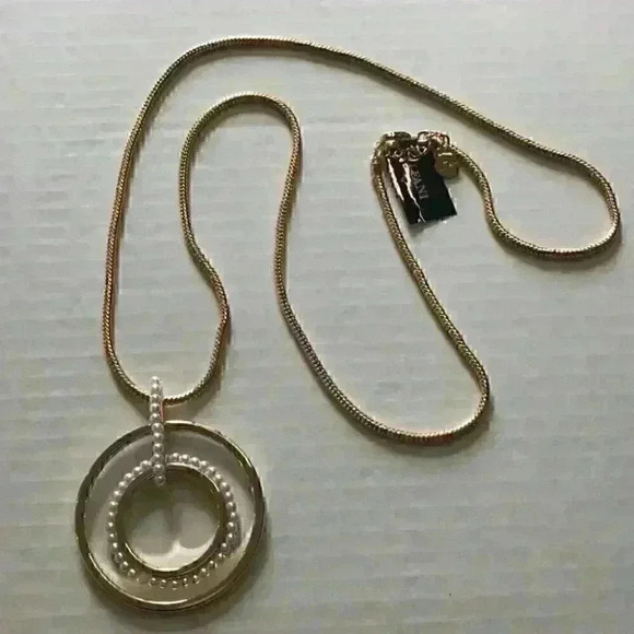 Alfani new Gold Tone Imit Pearl Orbital Necklace - Picture 2 of 8